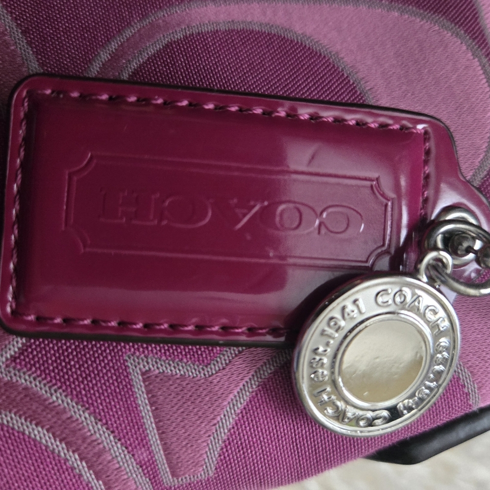 Coach Pink Crossbody/Shoulder Bag - Picture 5 of 9